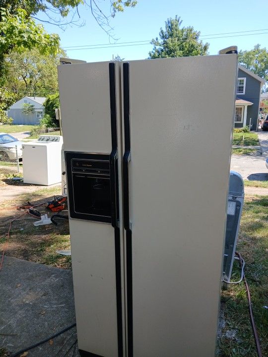 Ge Refrigerator