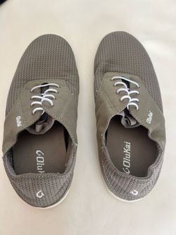 Olukai Men’s Sz8 Slip On Sneaker