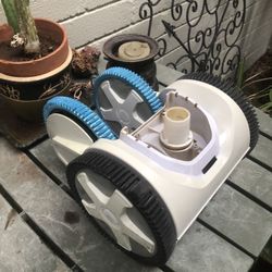 Pool Cleaner Hayward 4 Wheeler 