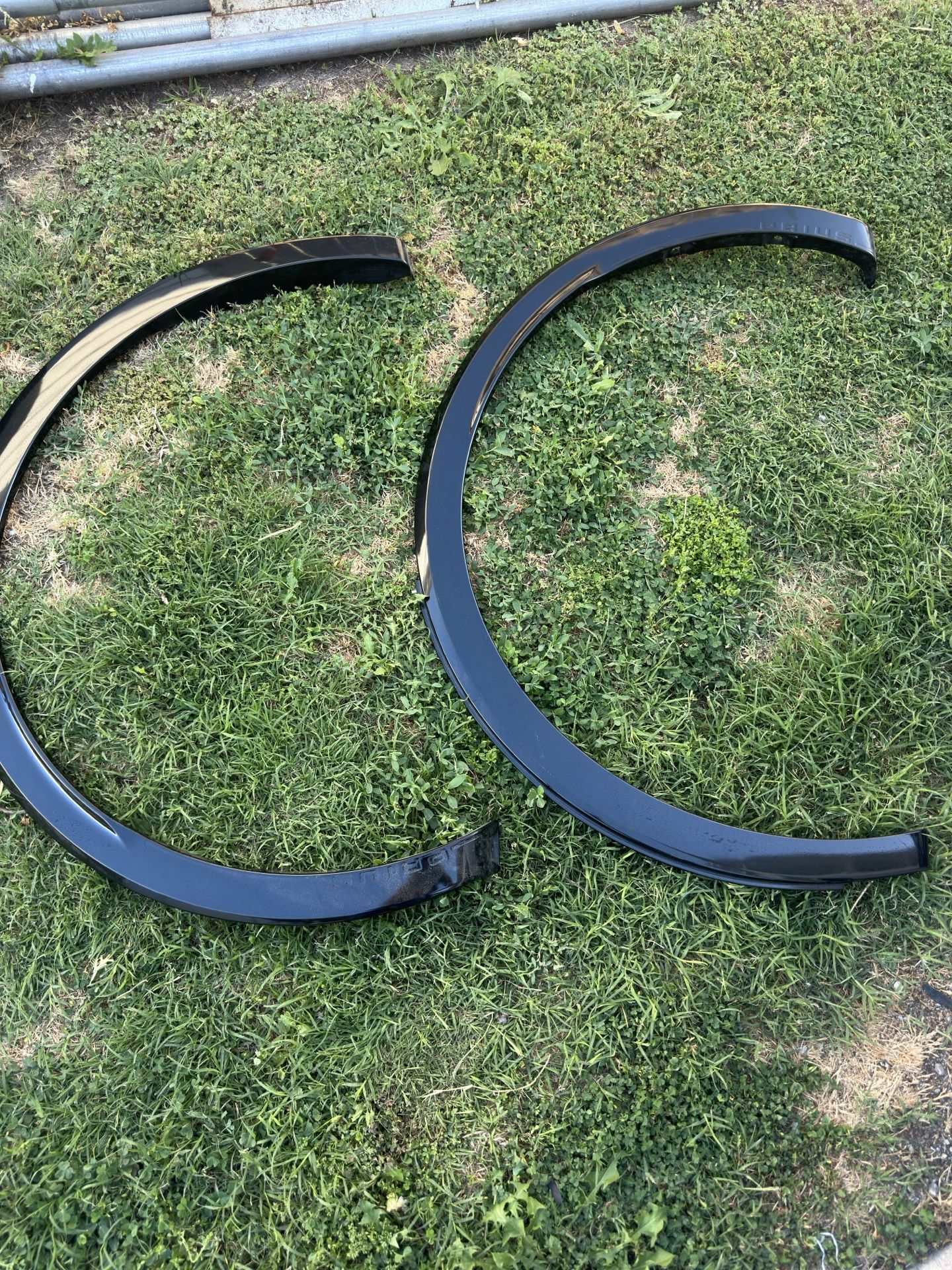 23 TOYOTA PRIUS REAR RIGHT SIDE QUARTER WHEEL ARCH FLARE MOLDING OEM