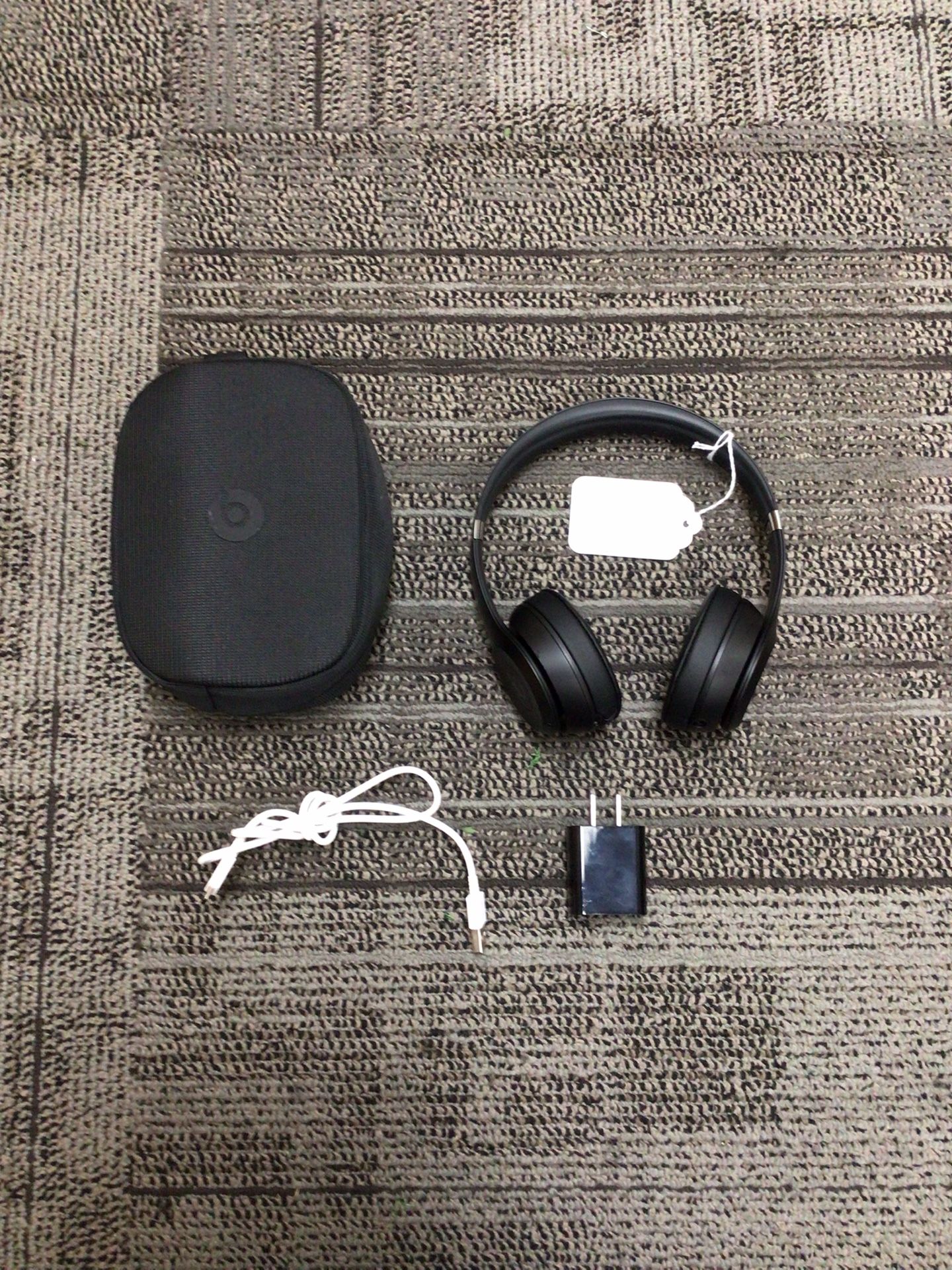 Beats Solo 4