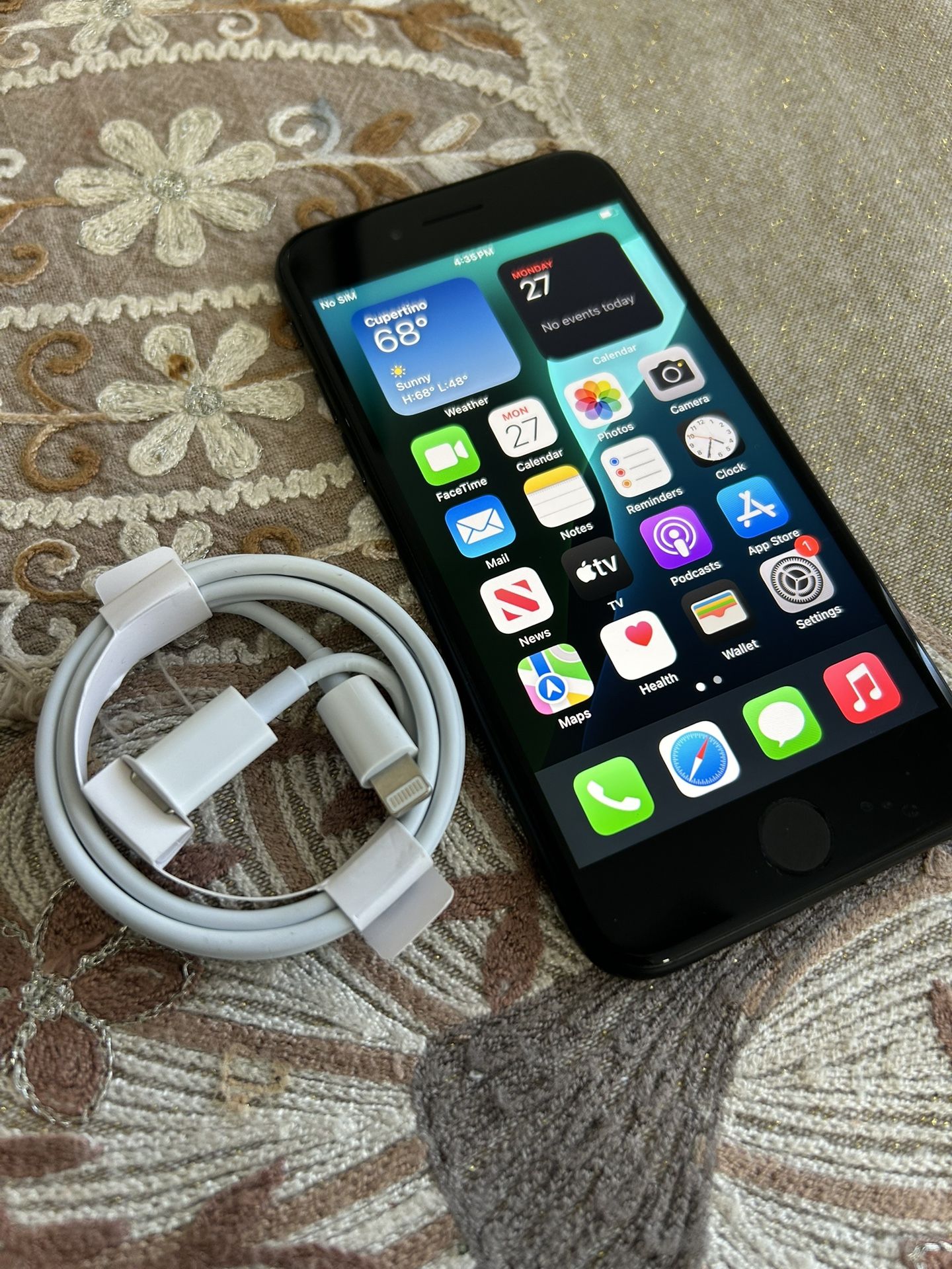 iPhone SE 2nd Gen. 64GB Unlocked For Any Carrier!