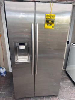 Stainless steel Double door fridge Like New