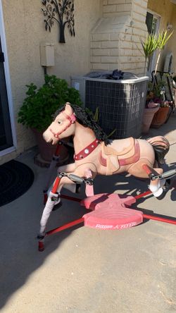 Kids horse