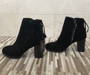 Beautiful new boots size 9.5... gorgeous