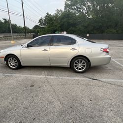 2004 Lexus ES · ES 330 Sedan 4D