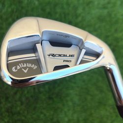 Callaway Rogue Pro 4 Iron X100 Dynamic Gold — Excellent Condition