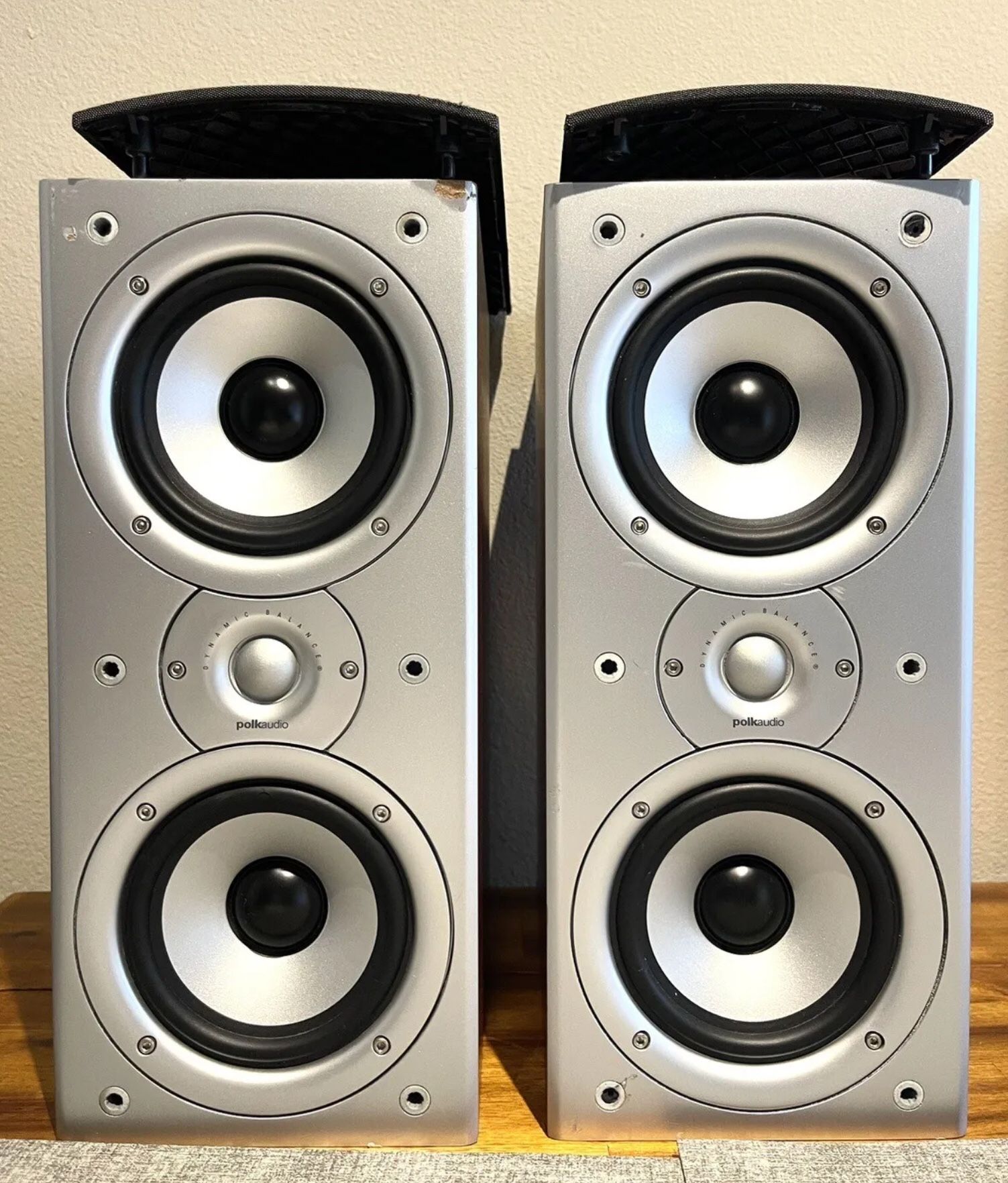 Polk Audio Monitor40 Series II Two-Way Bookshelf Loudspeaker (Cherry) Pair