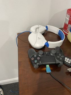 Turtle Beach Head Set And Remot