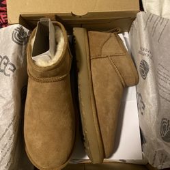 UGG Women Classic Ultra Mini