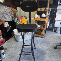 Guitar chair- Gator Frameworks