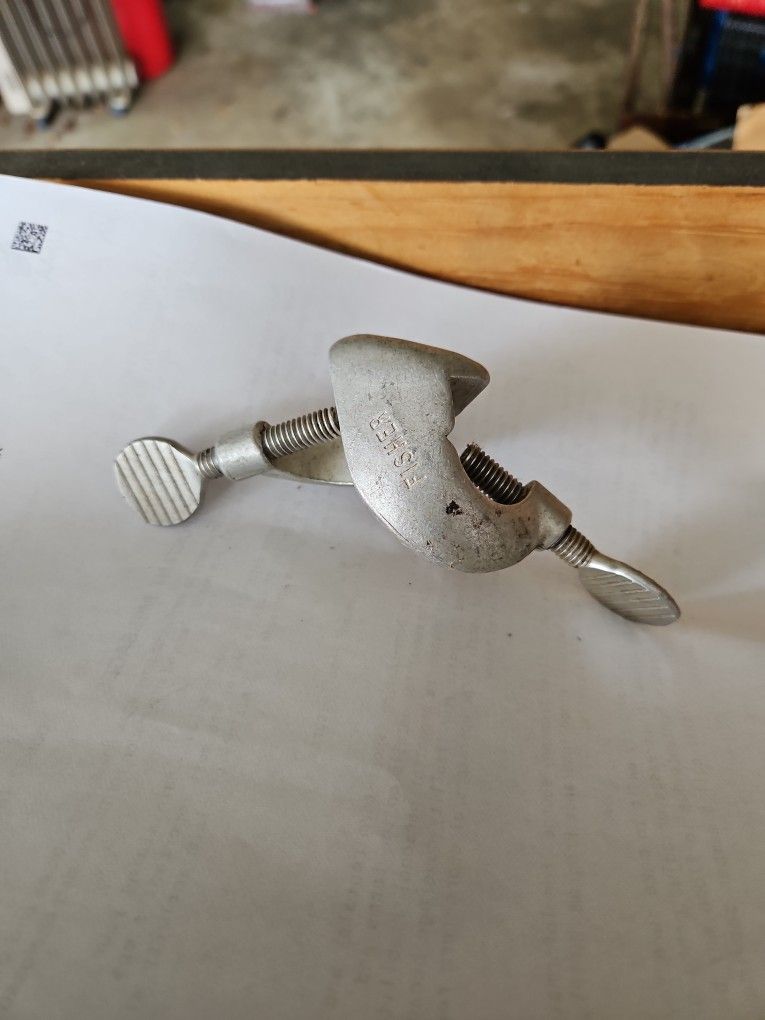 90 Degree Scientific Clamp