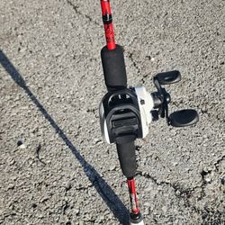 Abu Garcia Gen Ike Baitcast Fishing Rod Combo
