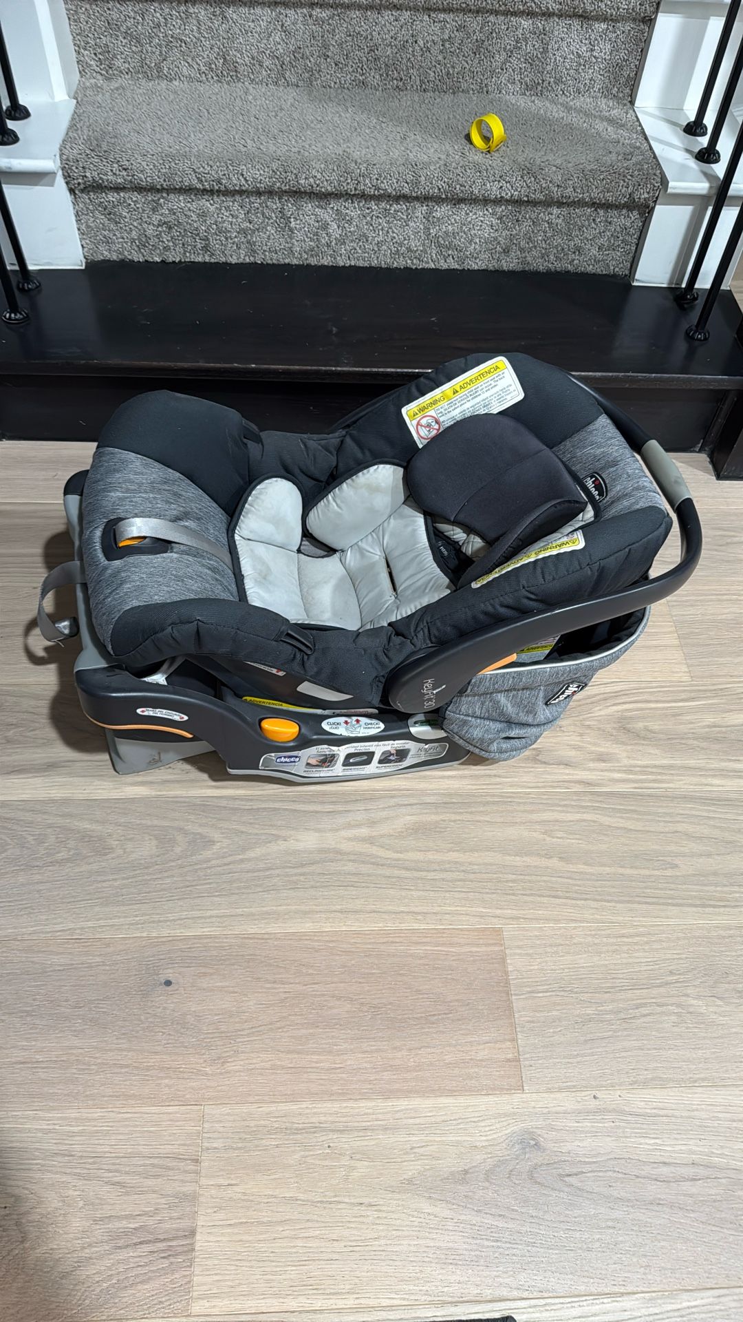 Chicco Infant Car Seat - Free Pick Up