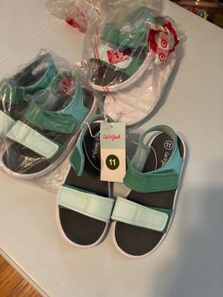 Different size kids sandals