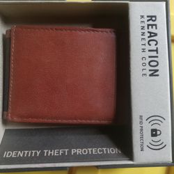REACTION Krnneth Cole Wallet