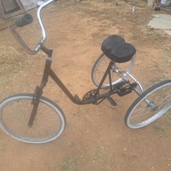 ADULT TRICYCLE GOOD WORKING CONDITION 