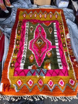 Moroccan Wool Area Rug- brand new - authentic