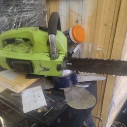 Poulan Micro Chain Saw 33 Cc. Good Working Condition 