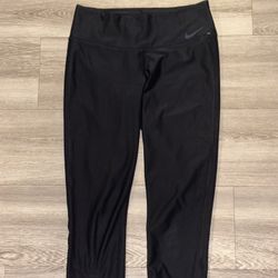 Nike Dri-Fit Leggings Woman’s Small Black Capri Running Yoga EUC