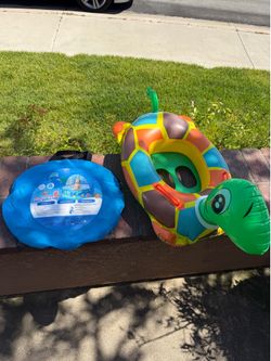 Baby pool and float