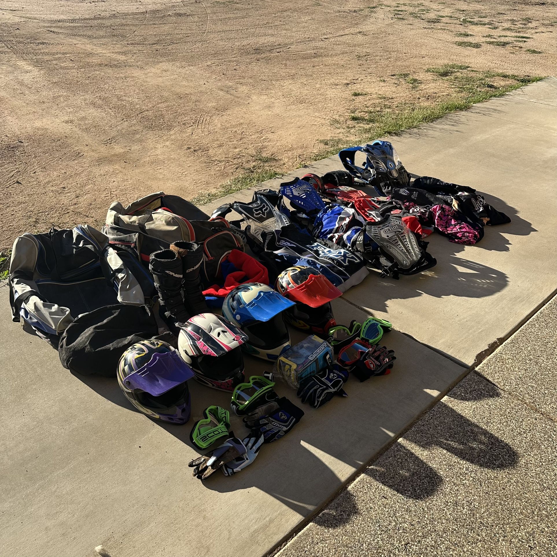 🏁 Complete Motocross / Dirt Bike Gear Set – Adult & Youth Sizes – Helmets, Boots, Armor, Jerseys, Gloves