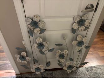 Metal flower decorations