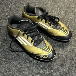 Messi Soccer Cleats Size 5