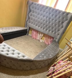 Sansom Gray Queen Upholstered Storage Platform Bed