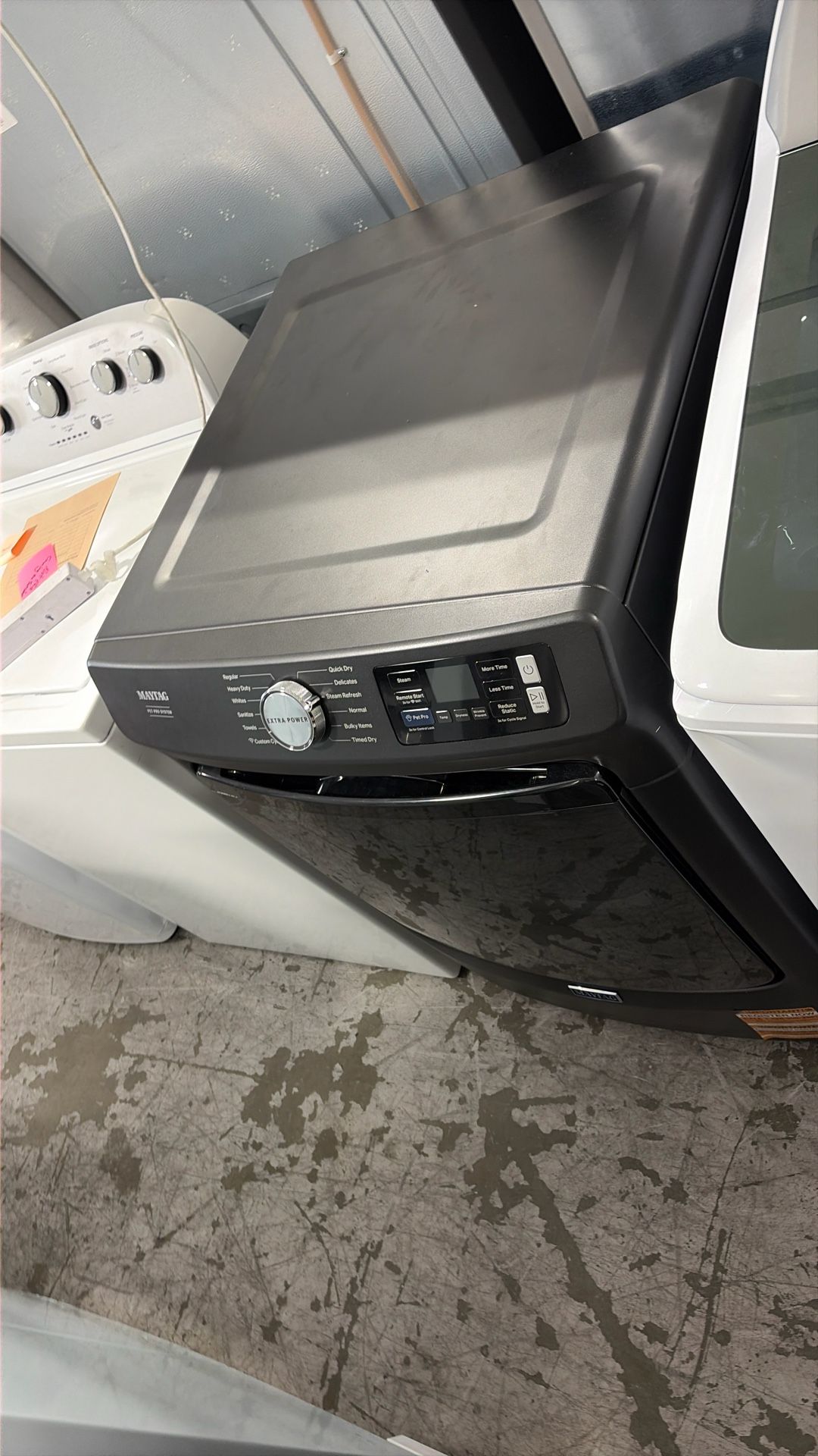 Maytag White Gas Dryer (7.3 Cu. Ft.) - MGD5630HW | Leon Maytag Gas