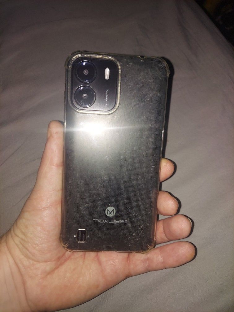 Unlocked Maxwest Astro A63 Cellphone