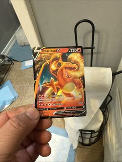 The Pokémon Company Charizard V SWSH260 Promo Holo SWSH: Sword & Shield Card