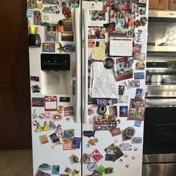 Amana Refrigerator with water & ice on door - new Icemaker