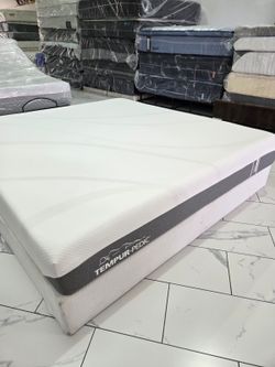 King Sizes Mattress And Box Spring