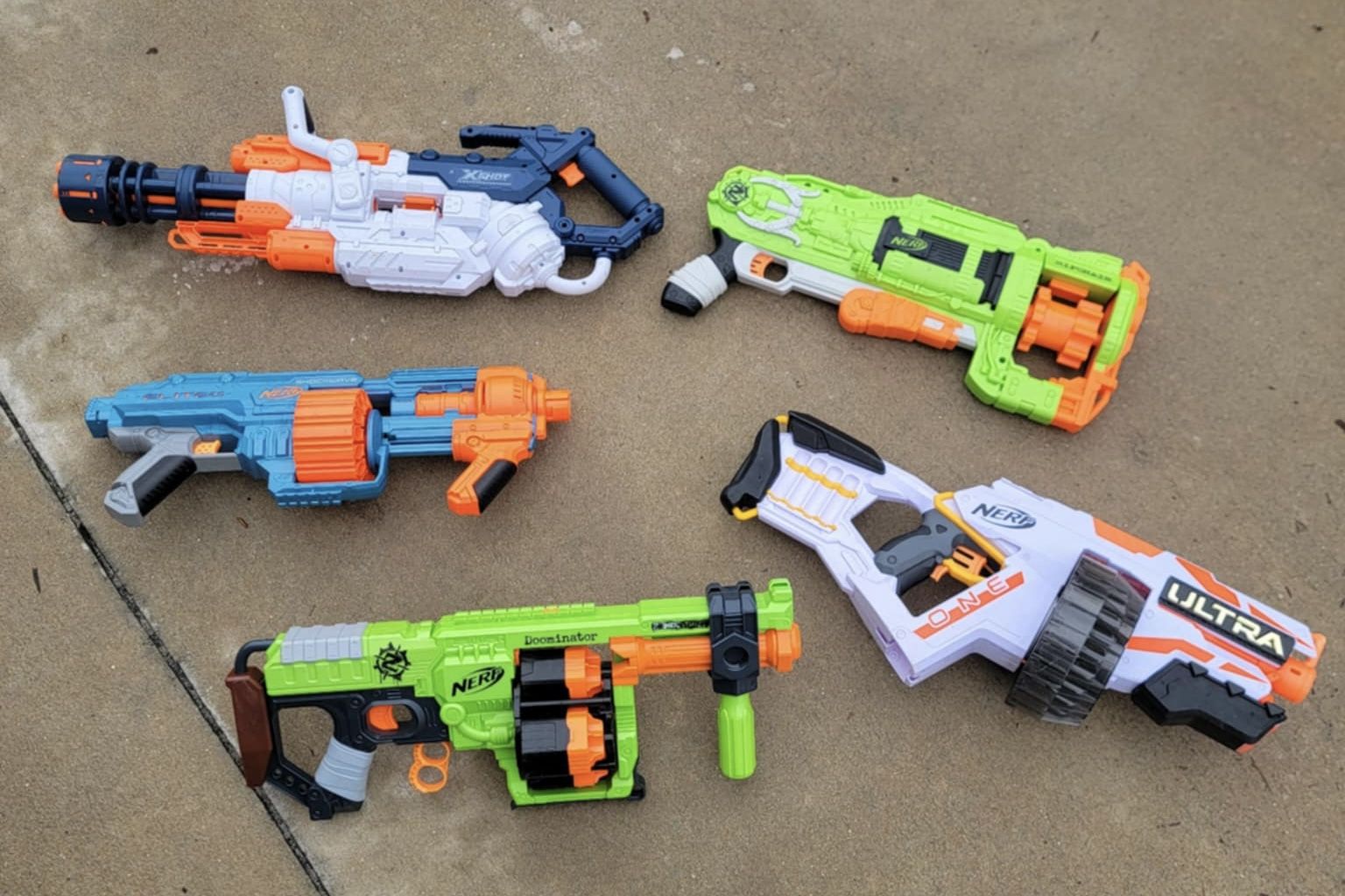 Lot of Nerf guns
