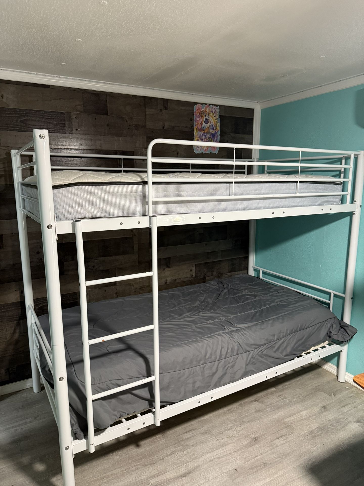 Twin Bunk Bed