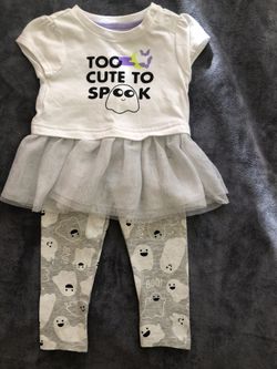 Adorable Halloween outfit size 12 months