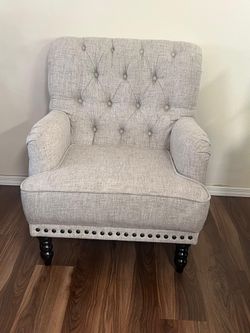 Couch - Excellent condition