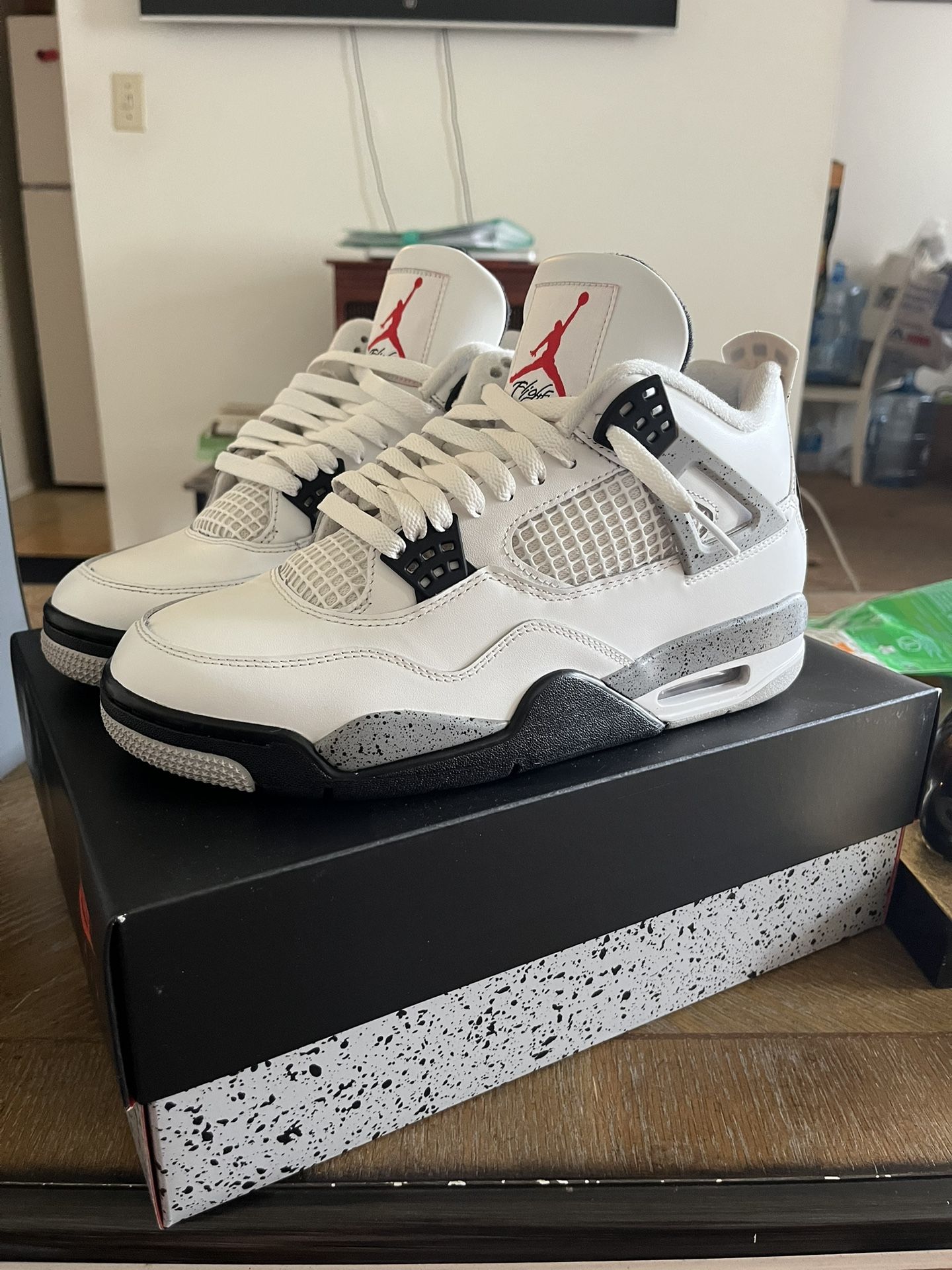 Air Jordan 4 White Cement