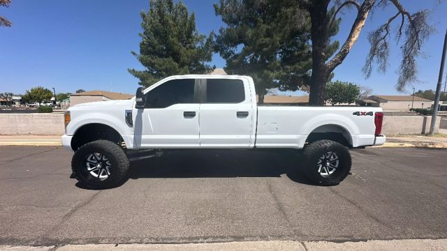 2017 Ford F350 Super Duty Crew Cab