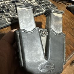 Springfield Armory 40 Cal Magazine And Belt Holster