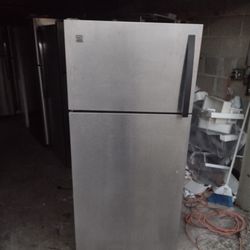 Frigidaire Stainless Refrigerator - Csm Deliver 