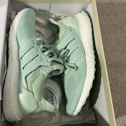 [worn 1x] Naked X Adidas Ultra Boost 1.0 “Waves” - size 9