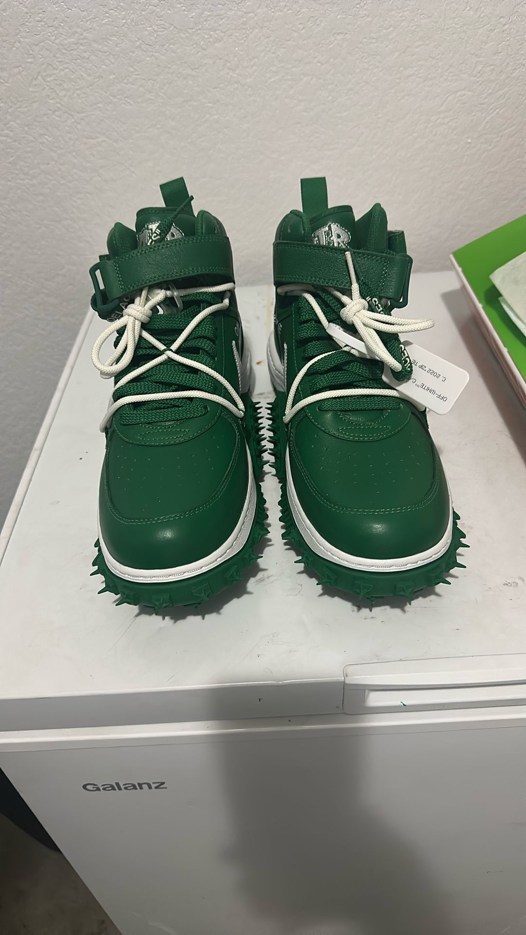 Nike Air Force 1 Mid Off-White Pine Green Size 12