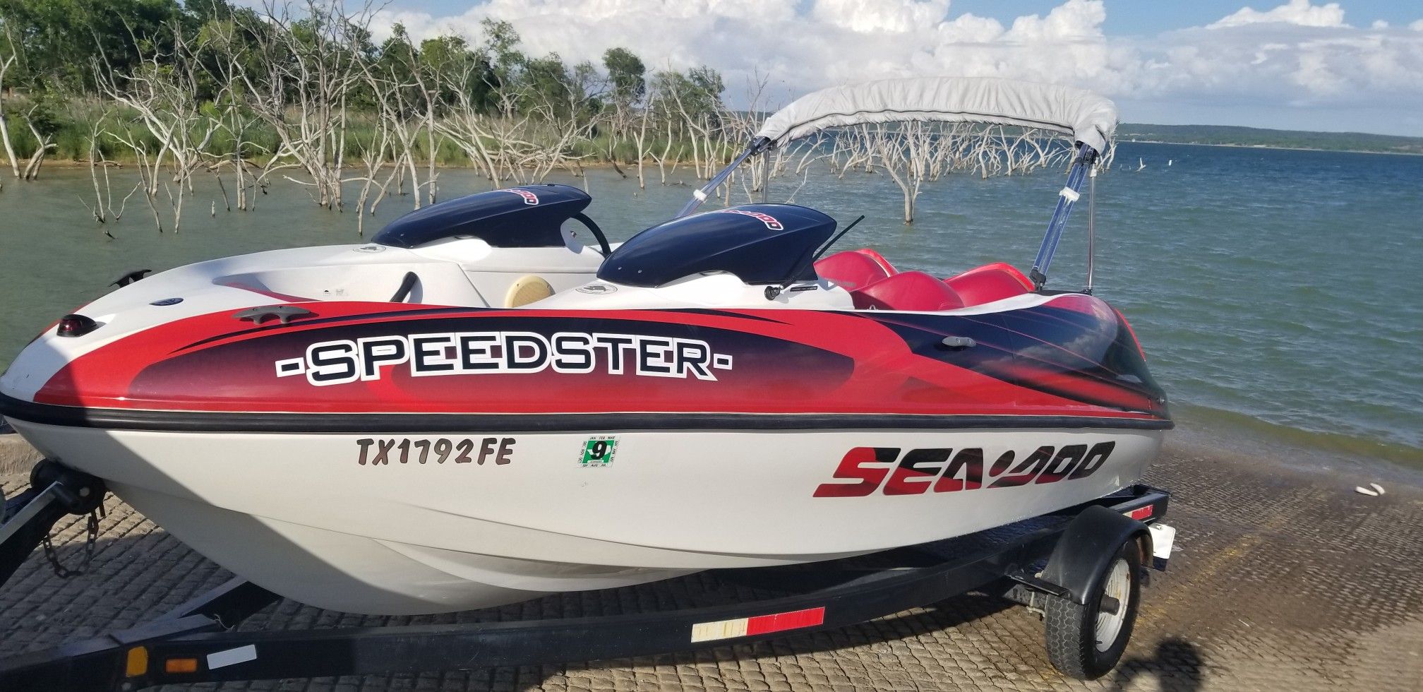 1998 SEADOO SPEEDSTER TWIN ROTAX MOTORS 220 H.P WITHOUT A MATCHING TRAILER