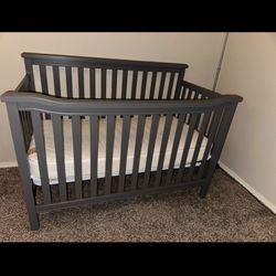 Baby Crib and Changing table 
