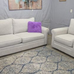 🛋️💥 Macy's Sofa And Swivel Chair 💥 Free Delivery And Financing Available!