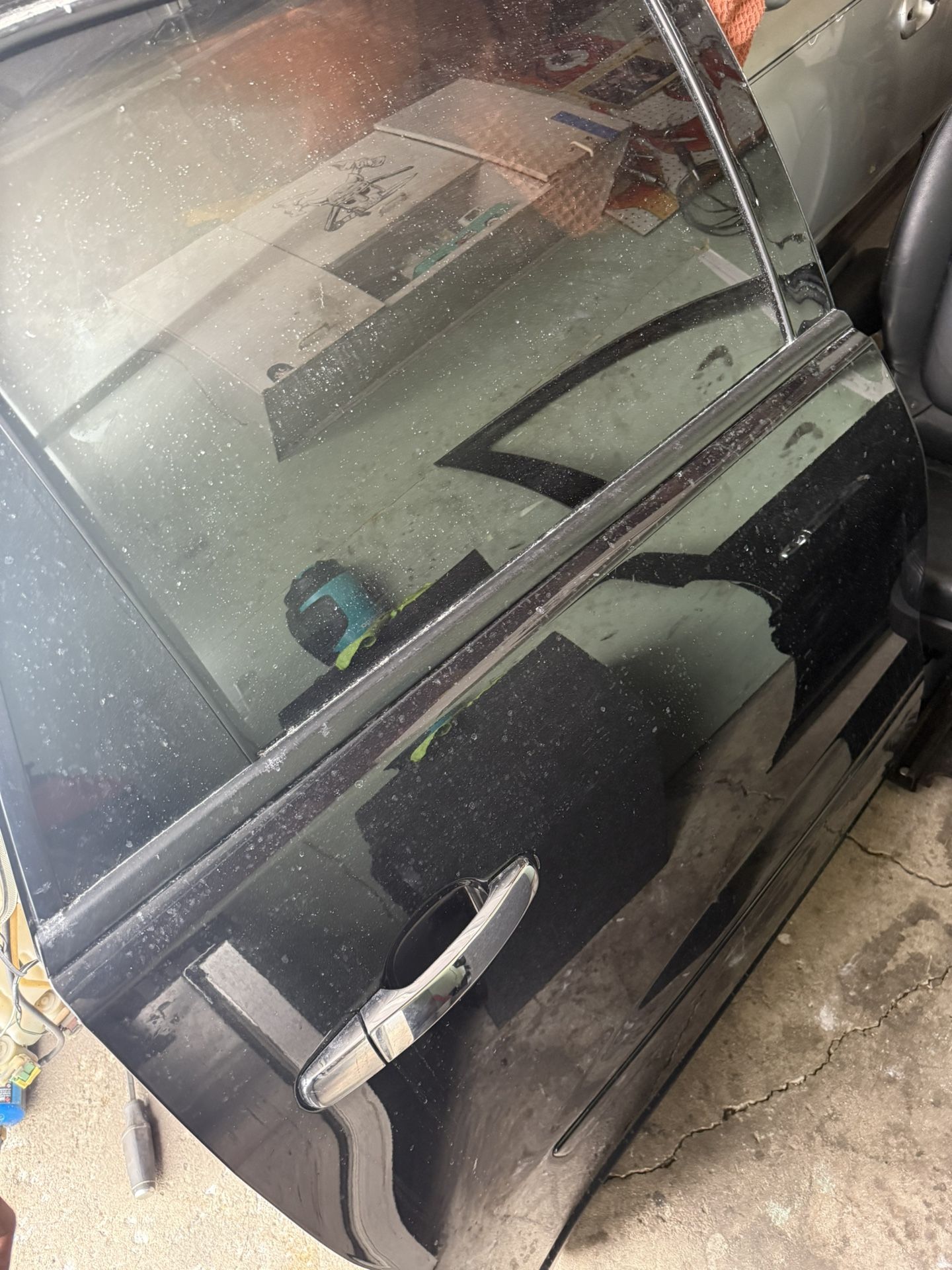 2 Passenger Doors