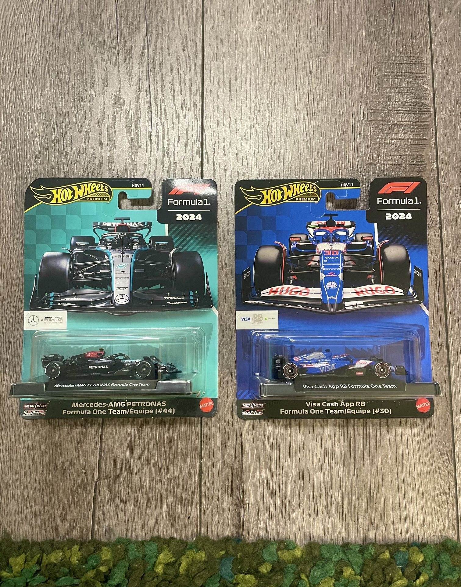 Hot Wheels Premium Formula 1 F1 Set of 2: Mercedes AMG / Visa Cash App RB