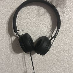 Beats By Dr. Dre Beats EP Noise cancelling Headphone Bluetooth with microphone